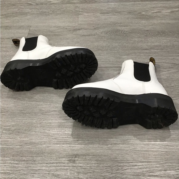 Dr. Martens 2976 Quad Smooth Leather Platform Chelsea Boots White Women’s Size 7 - Picture 8 of 8